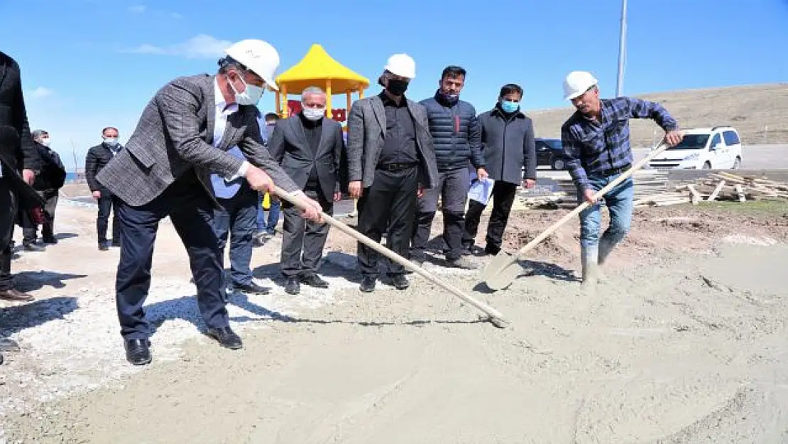 Tuşba'da ikinci halk plajı yapılıyor