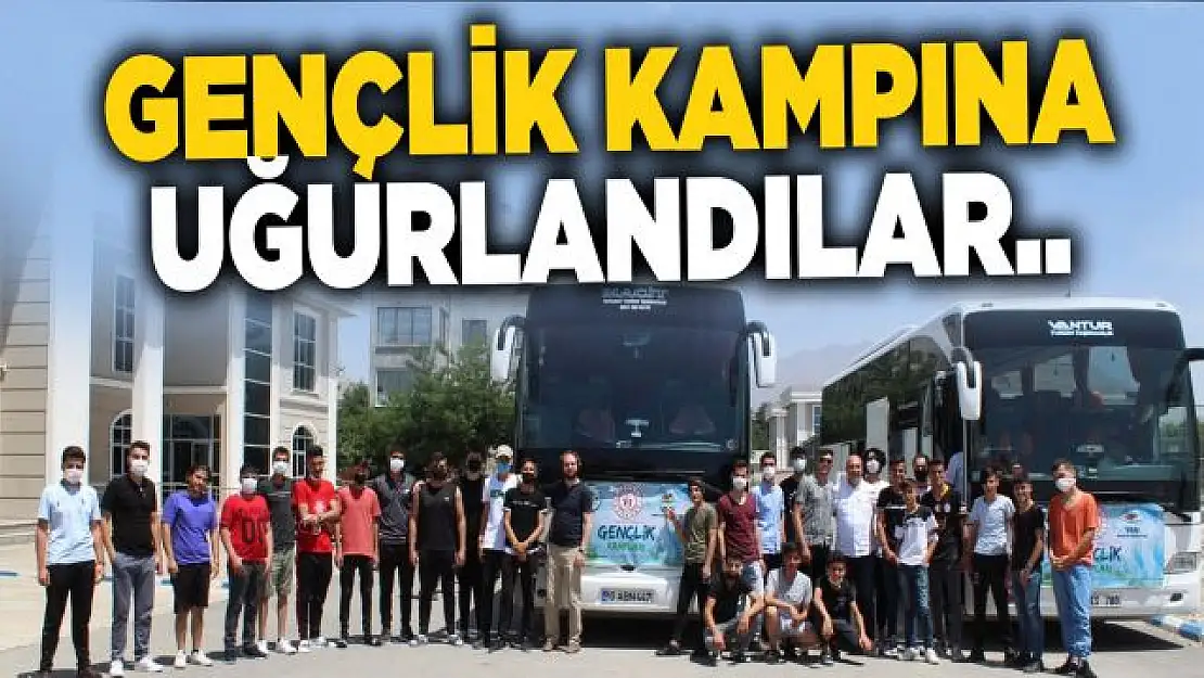 Vanlı gençler Kastamonu kampına uğurlandı