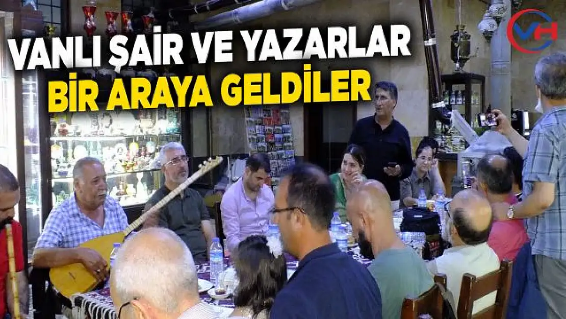 Van Gölü İncileri Sayfası ve şairler bir araya geldi