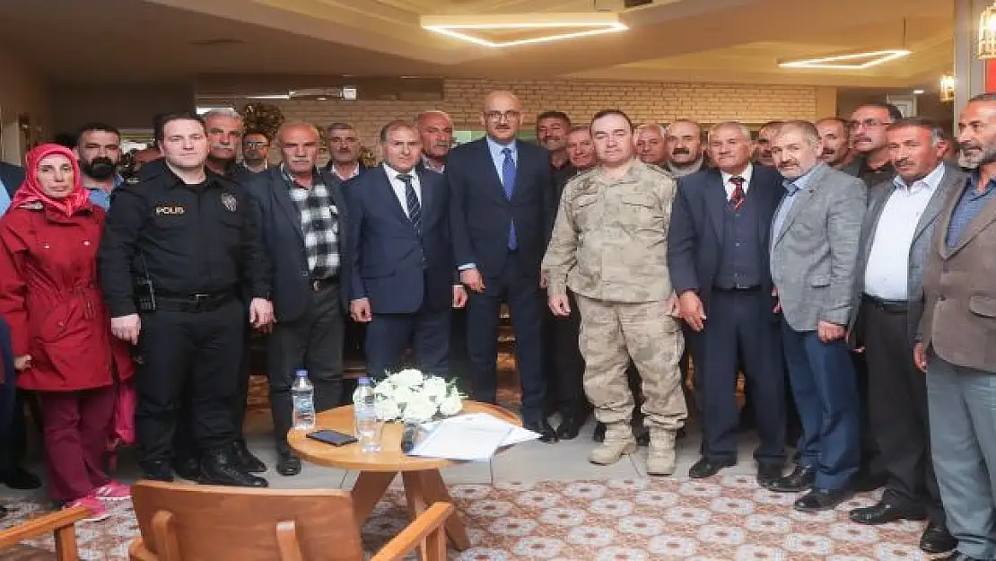 İpekyolu Belediye Başkan Vekili Aydın, Muhtarlarla iftarda buluştu