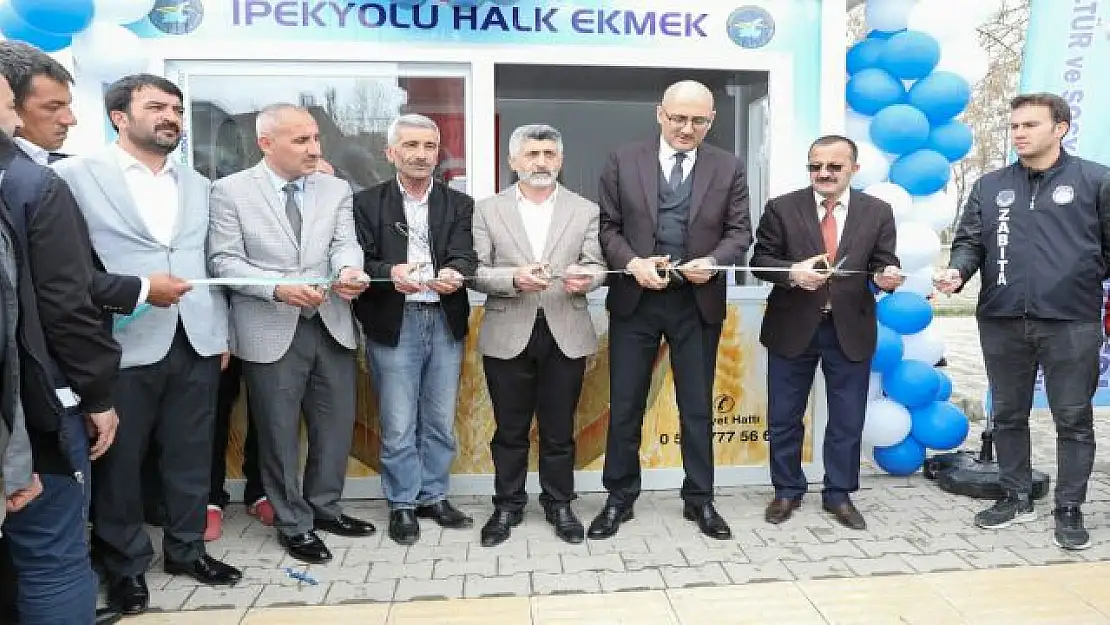 İpekyolu'nda halk ekmeği satışı başladı