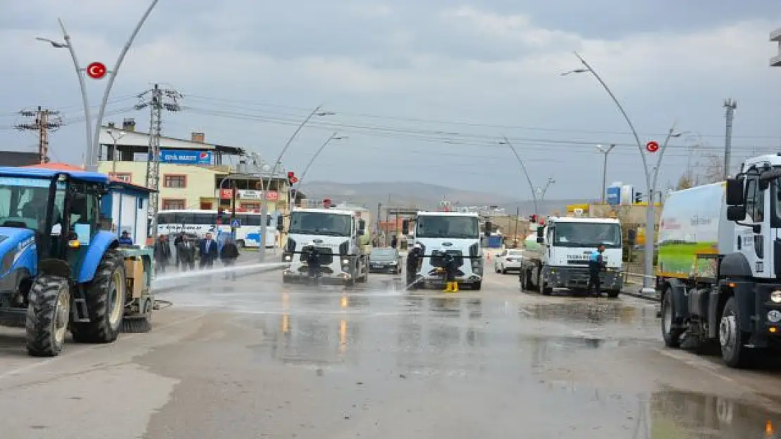 TUŞBA BELEDİYESİ'NDEN, 'BAYRAM TEMİZLİĞİ'