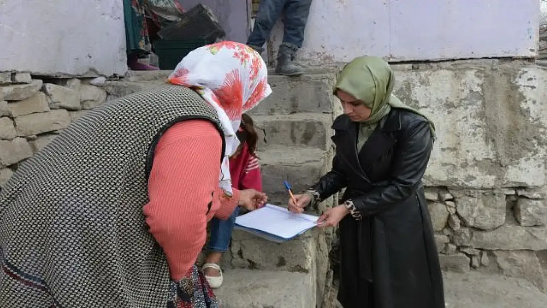 Tuşba Belediyesi'nden ihtiyaç sahibi ailelere yardım eli!