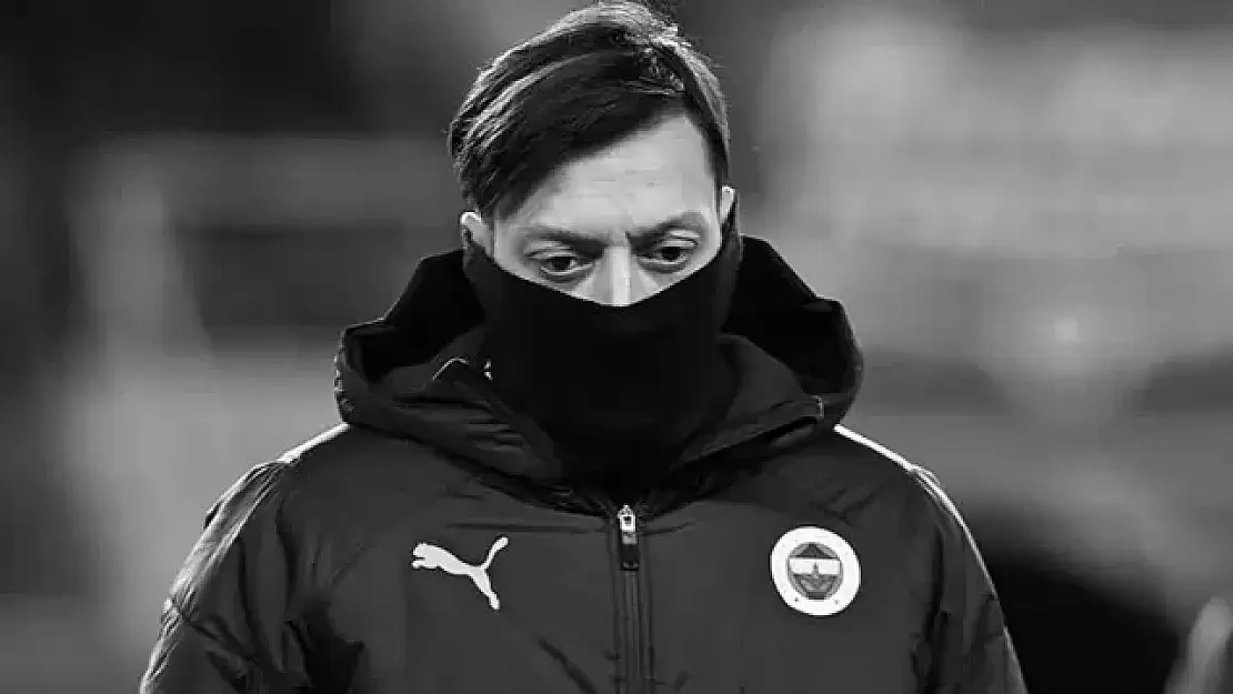 Mesut Özil Fenerbahçe'den ayrıldı mı! İşte görüştüğü Süper Lig ekibi...