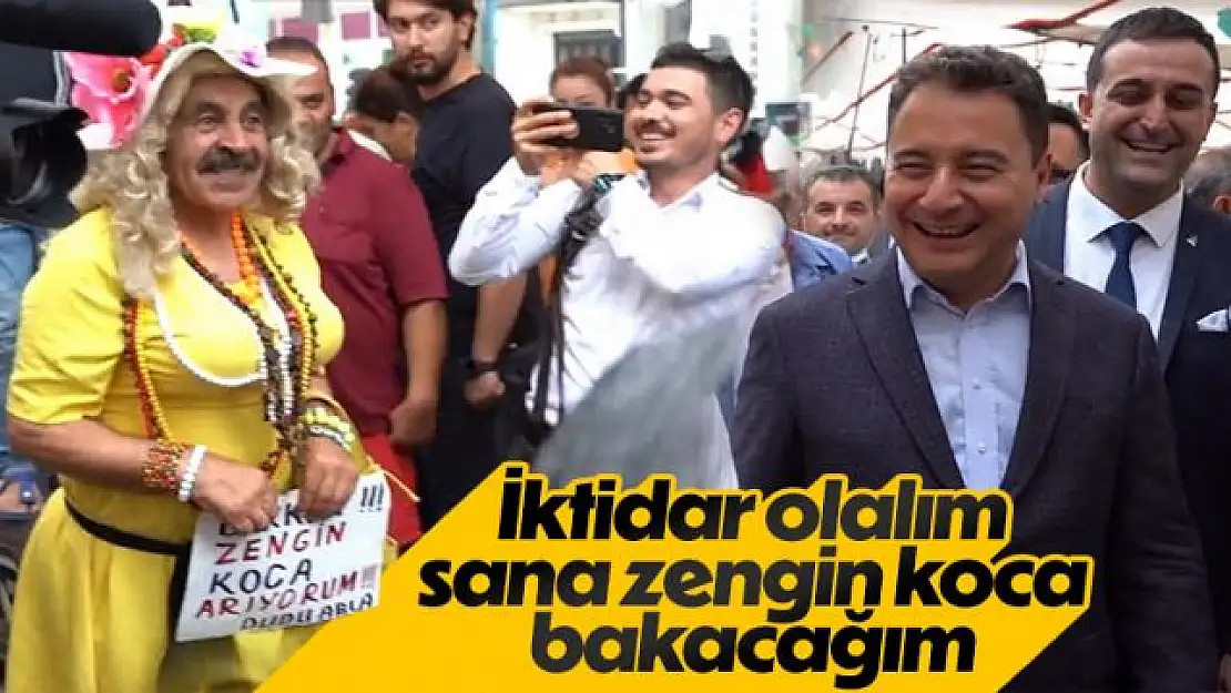 Ali Babacan'la kadın kılığına giren pazarcının 'koca' diyaloğu