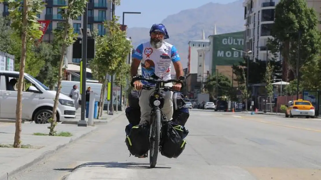 Nakil bekleyen çocuklar için Adana'dan Van'a pedal çevirdi