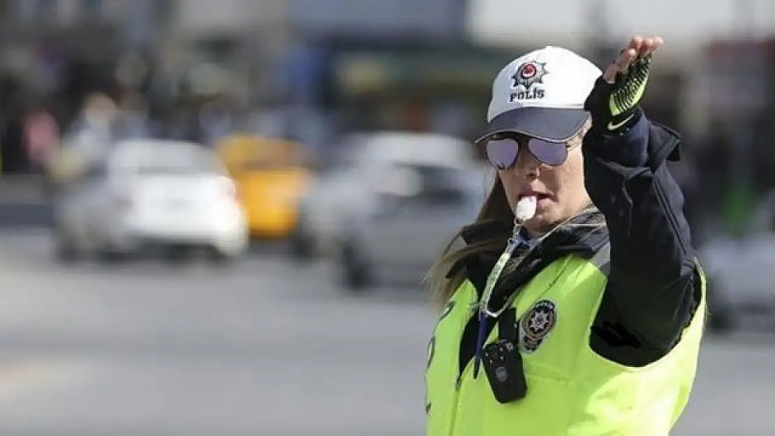 Trafikte yeni dönem başlıyor! Kazaya karışan araçlara özel denetim yapılacak