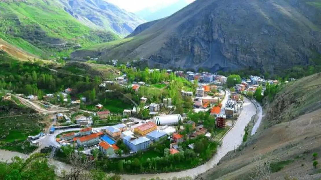 Van'ın Çatak İlçesinde 'Neden röportaj verdiniz' cezası