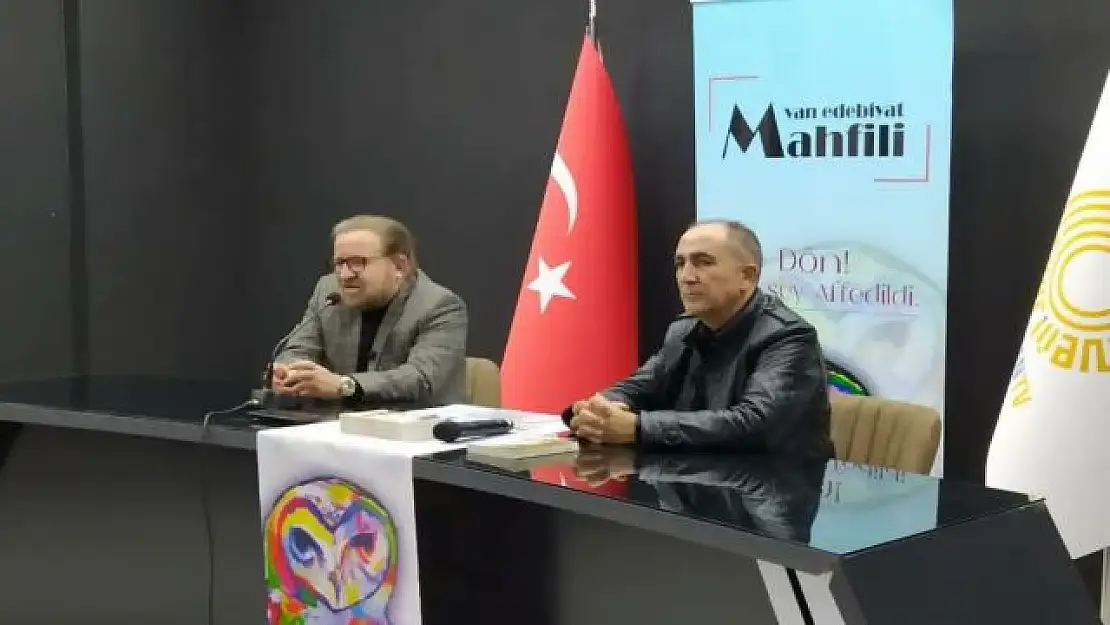 Prof. Dr. Mehmet Çelik, Şehrivan ev sahipliğinde okurlarıyla bir araya geldi!