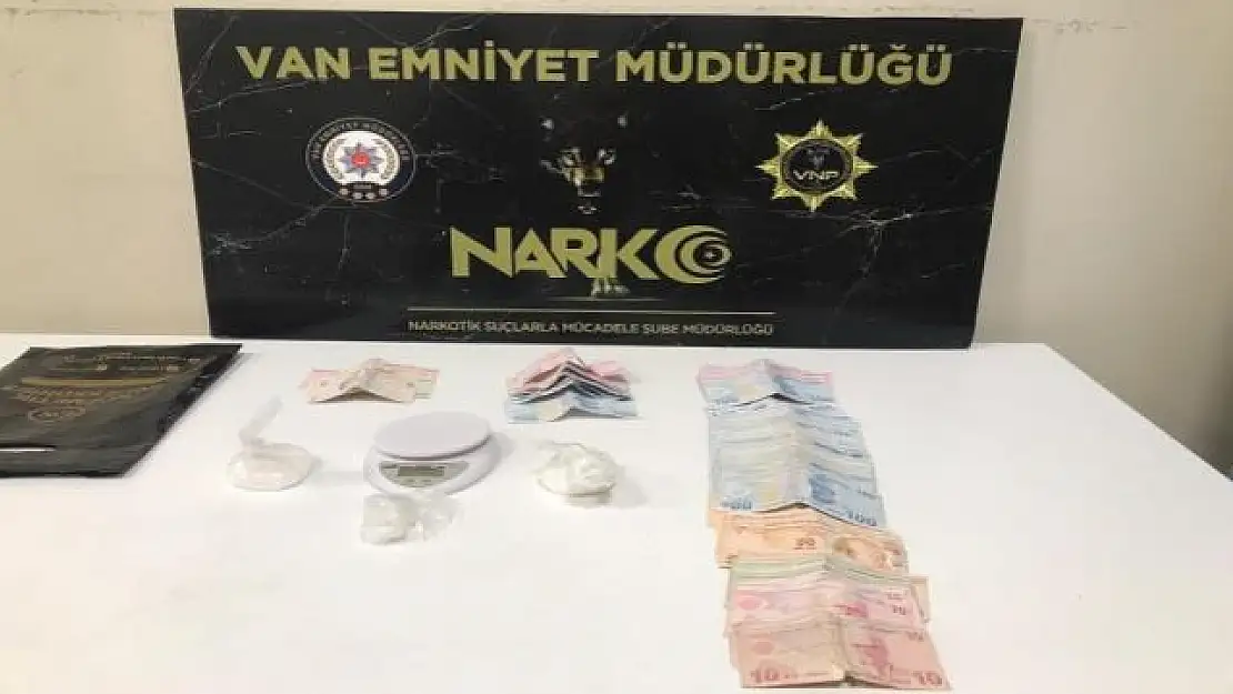 Van'da 'torbacı' operasyonlarında 33 şüpheli gözaltına alındı