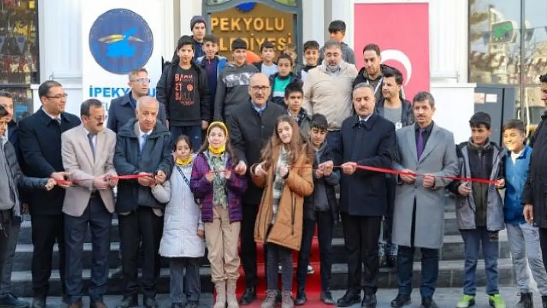 Van'da merakla beklenen bilim şenliği başladı