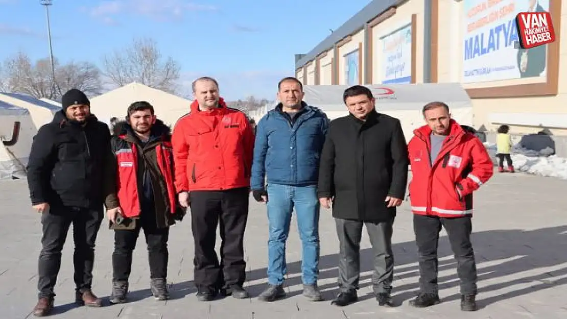 Öz Büro İş Sendikası'ndan deprem bölgesine ziyaret