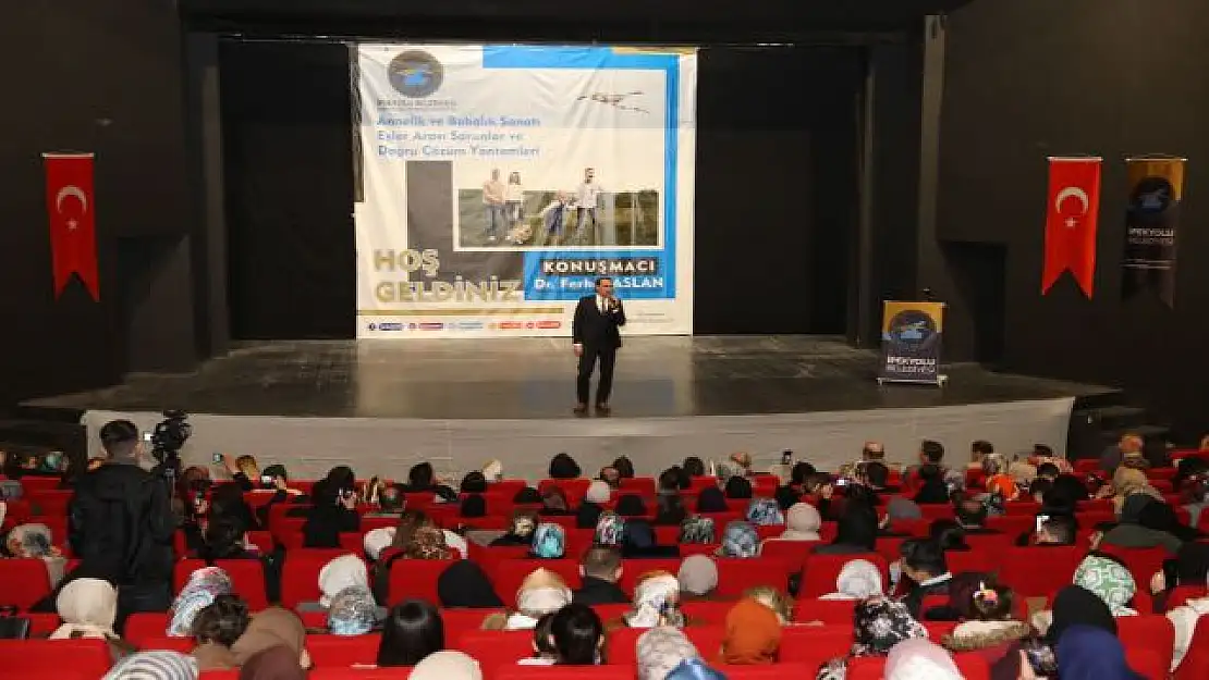 Dr. Ferhat Aslan'dan Aile Bilinci Semineri