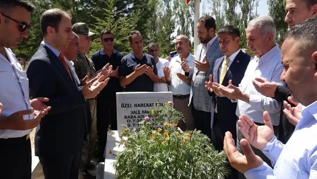 15 Temmuz Şehidi Halil Hamuryen mezarı başında anıldı