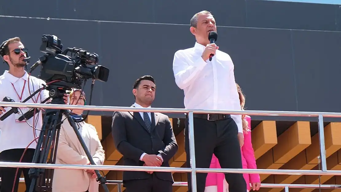 CHP Genel Başkanı Özgür Özel Van'da konuştu