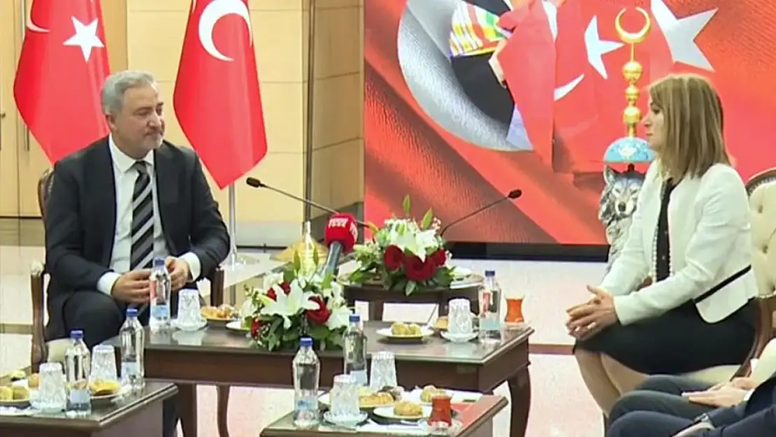 DEM heyeti, MHP ile bayramlaştı