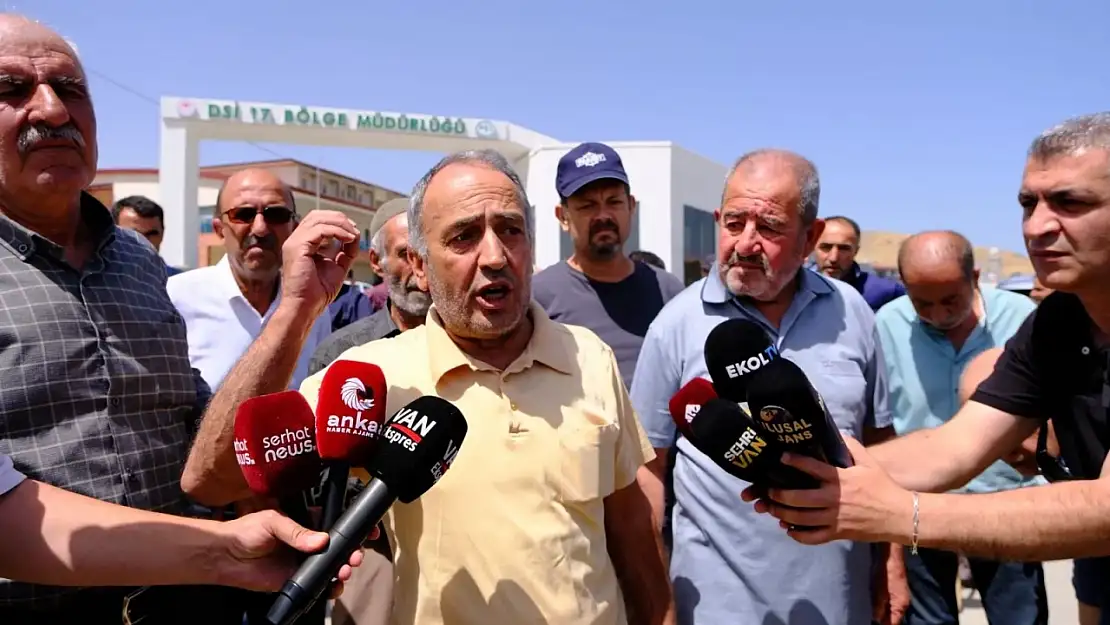 Edremit'te halk DSİ'ye tepki gösterdi