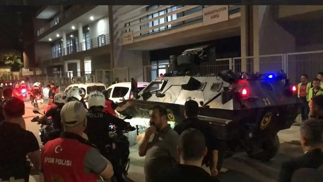 Elazığ'da futbolun ruhuna gölge düştü!