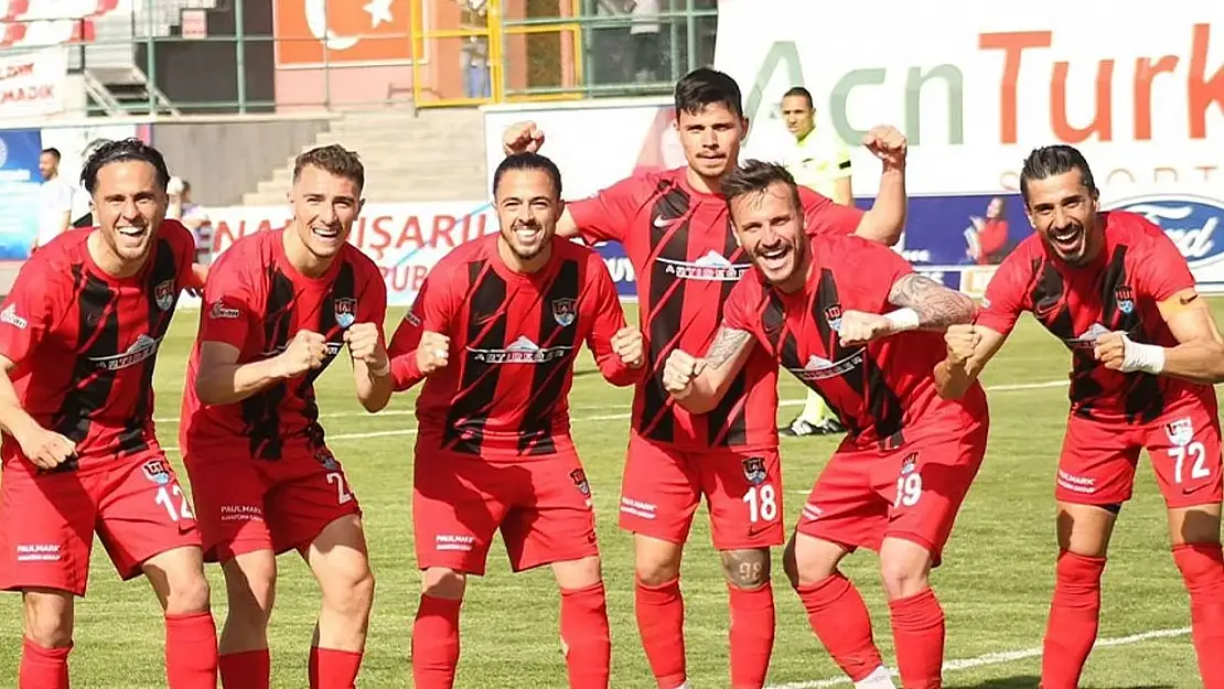 Esenler Erokspor mu, Vanspor mu? Şampiyonluk son maça kaldı