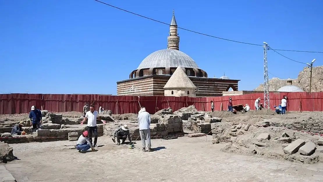 Eski Van Şehri'nde kazı çalışmaları aralıksız sürüyor