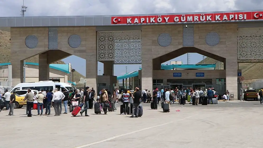 İranlılar, sınır kapılarında yoğunluk oluşturdu