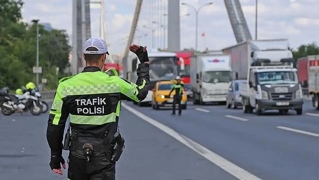 Kanun teklifi komisyondan geçti: Trafik cezaları artırılıyor