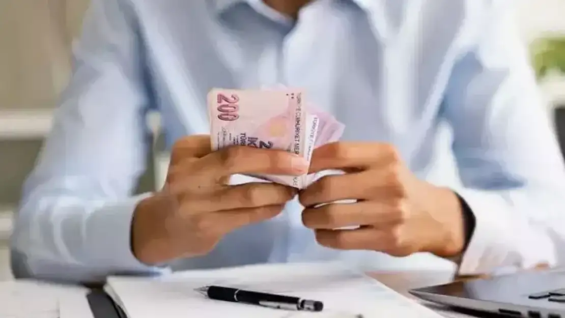 Memur ve emeklilerin yeni maaşları belli oldu!