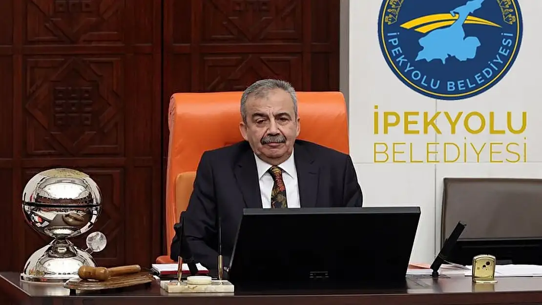 Sırrı Süreyya Önder'in adı Van'da yaşatılacak!