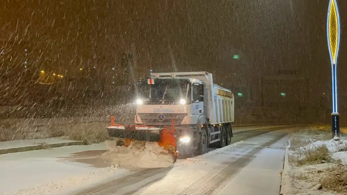 Van'da 138 mahalle yolu ulaşıma kapandı