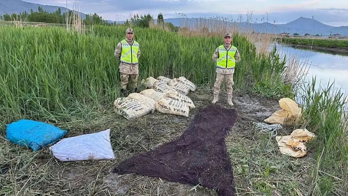Van'da 3 ton kaçak avlanmış inci kefali ele geçirildi