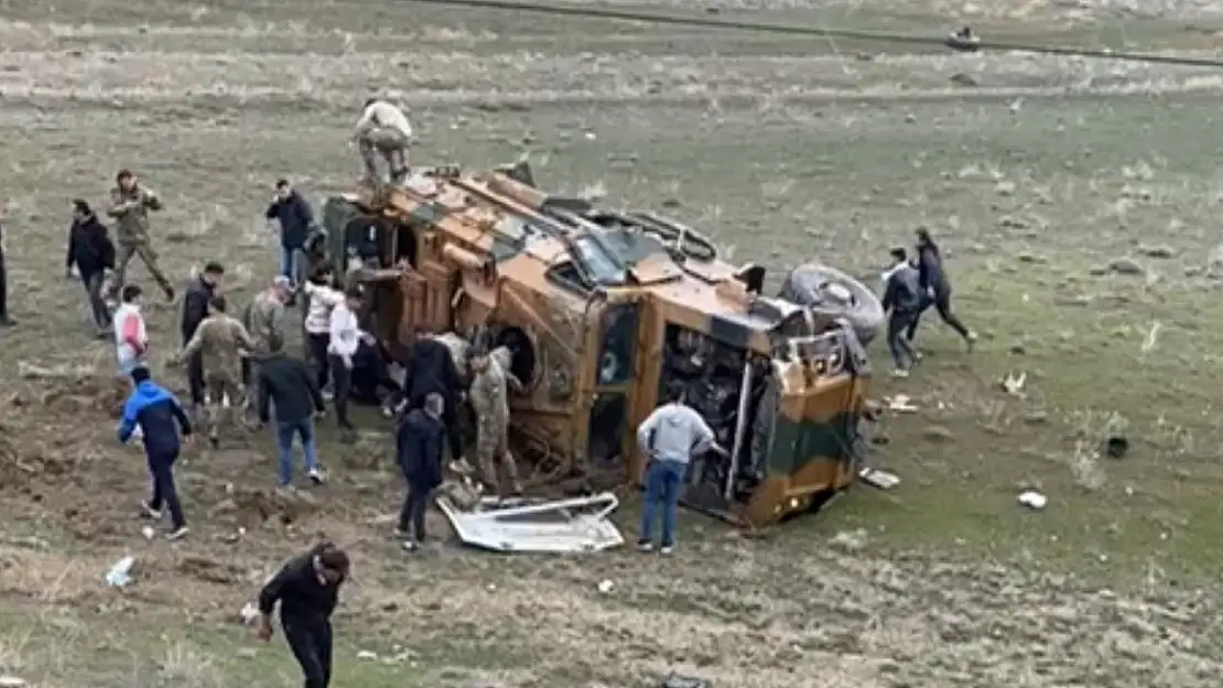 Van'da askeri araç kaza yaptı! Çok sayıda yaralı var