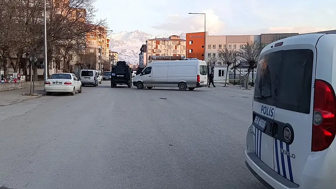 Van'da bomba ihbarı!