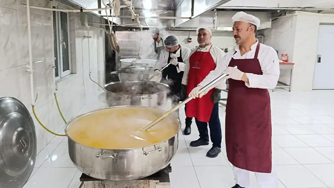 Van'da ihtiyaç sahiplerine iftar desteği