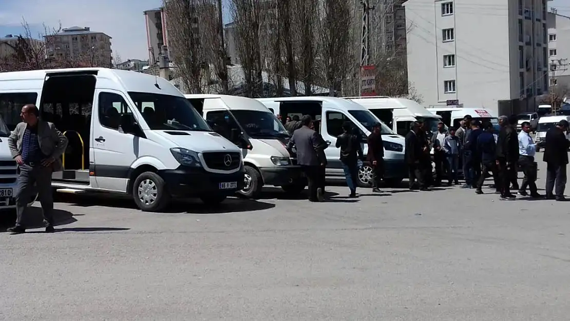 Van'da ilçe minibüs ücretlerine zam geldi! İşte zamlı fiyatlar