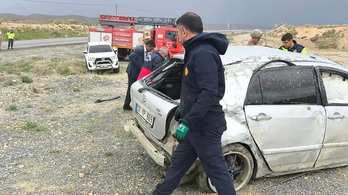 Van'da otomobil takla attı! 1 yaralı