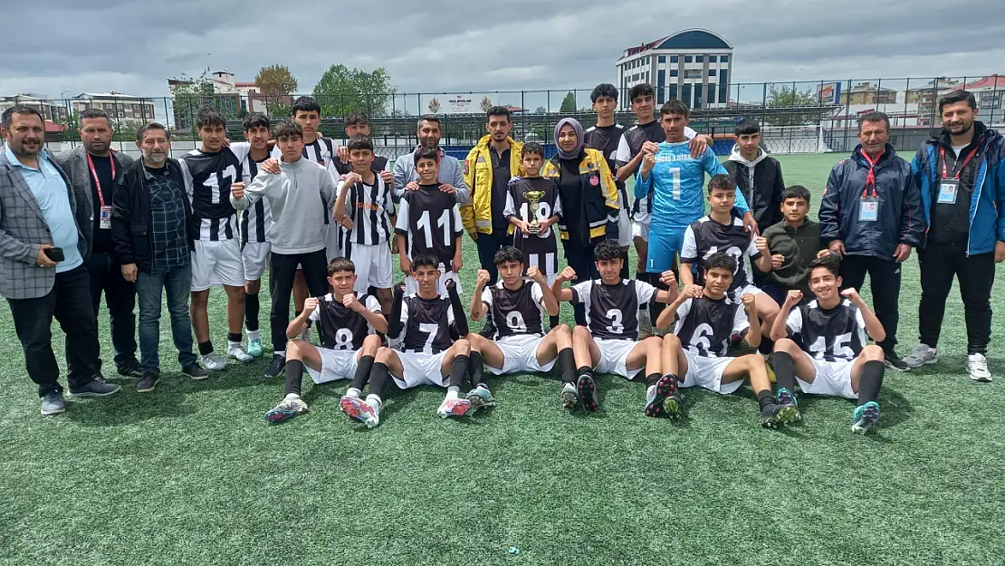 Van'da U15 şampiyonu Erciş 1 Nisan!