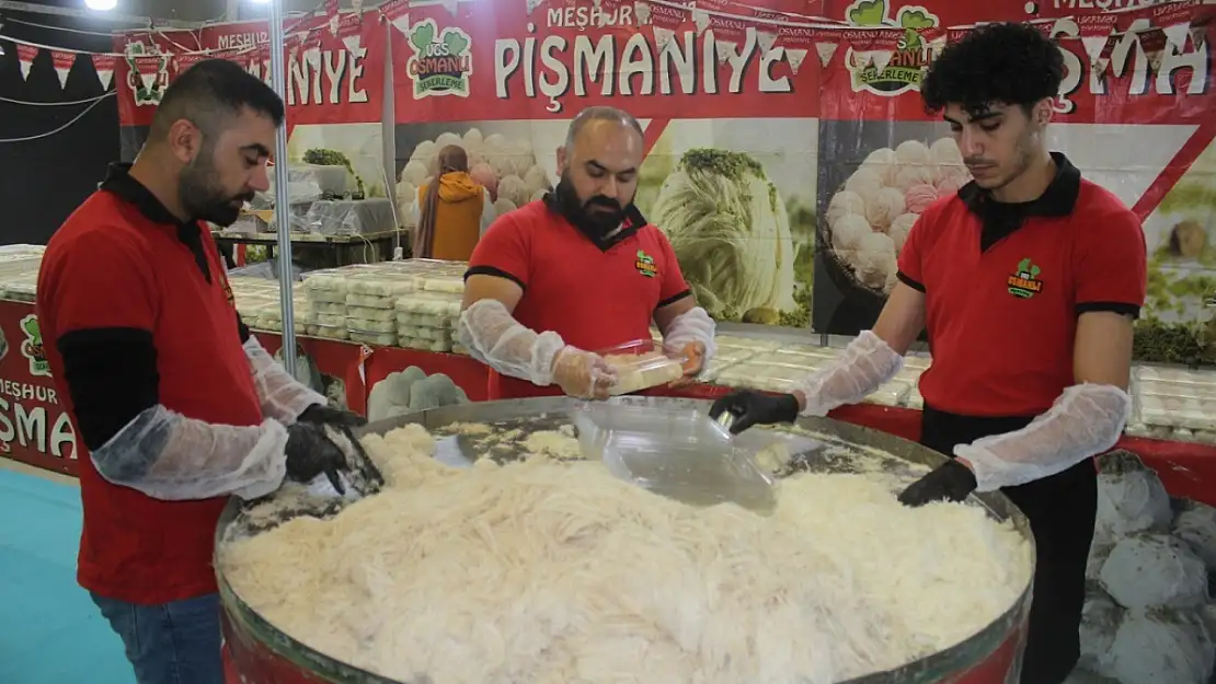 Van'da Yöresel Ürünler ve Hediyelik Eşya Fuarı Açıldı