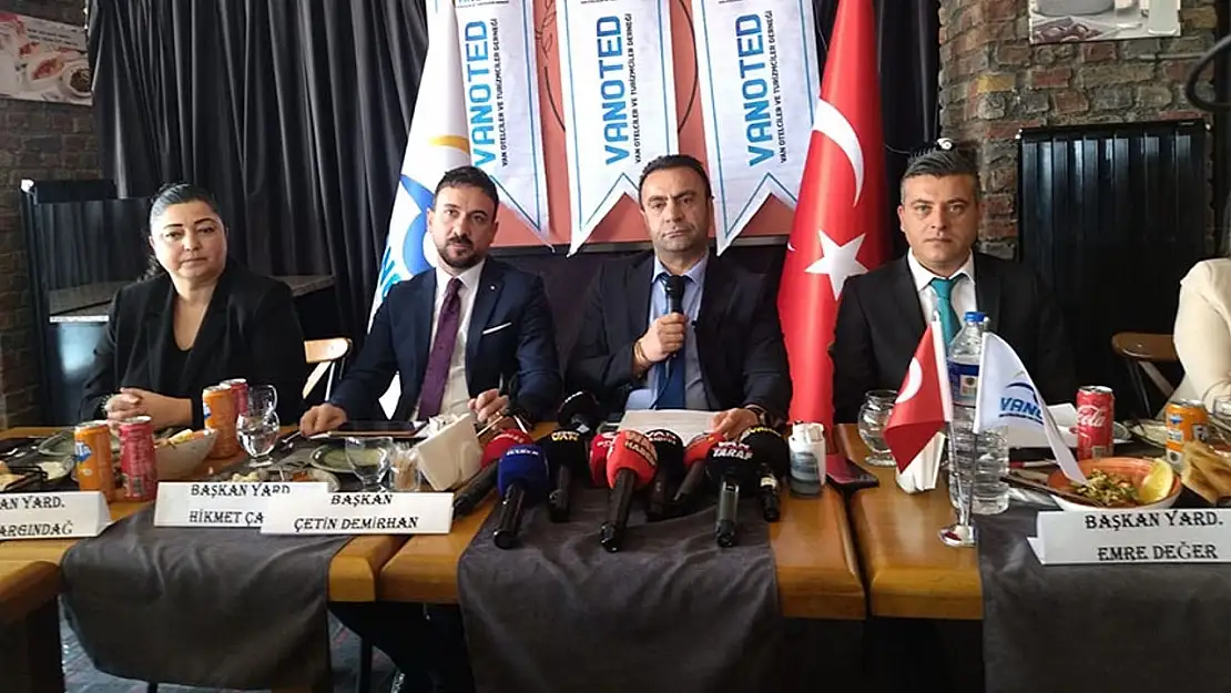 Van Otelciler ve Turizmciler Derneği'nde yeni dönem