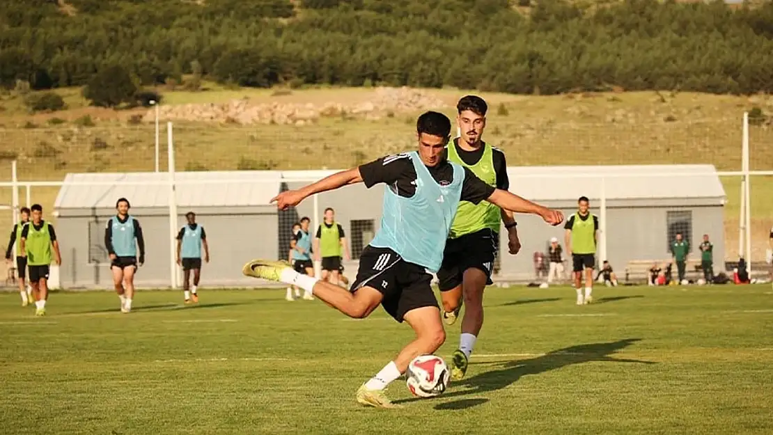 Van Spor Süper Lig ekibiyle oynayacak