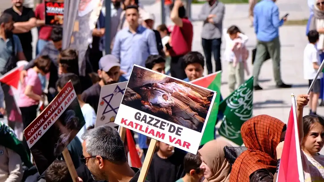 Vanlı çocuklar Gazze'ye destek için yürüdü