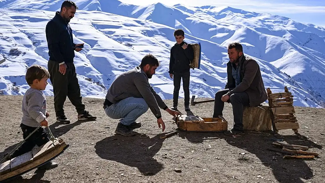 Vanlı gençler kendi kayak merkezini kurdu!