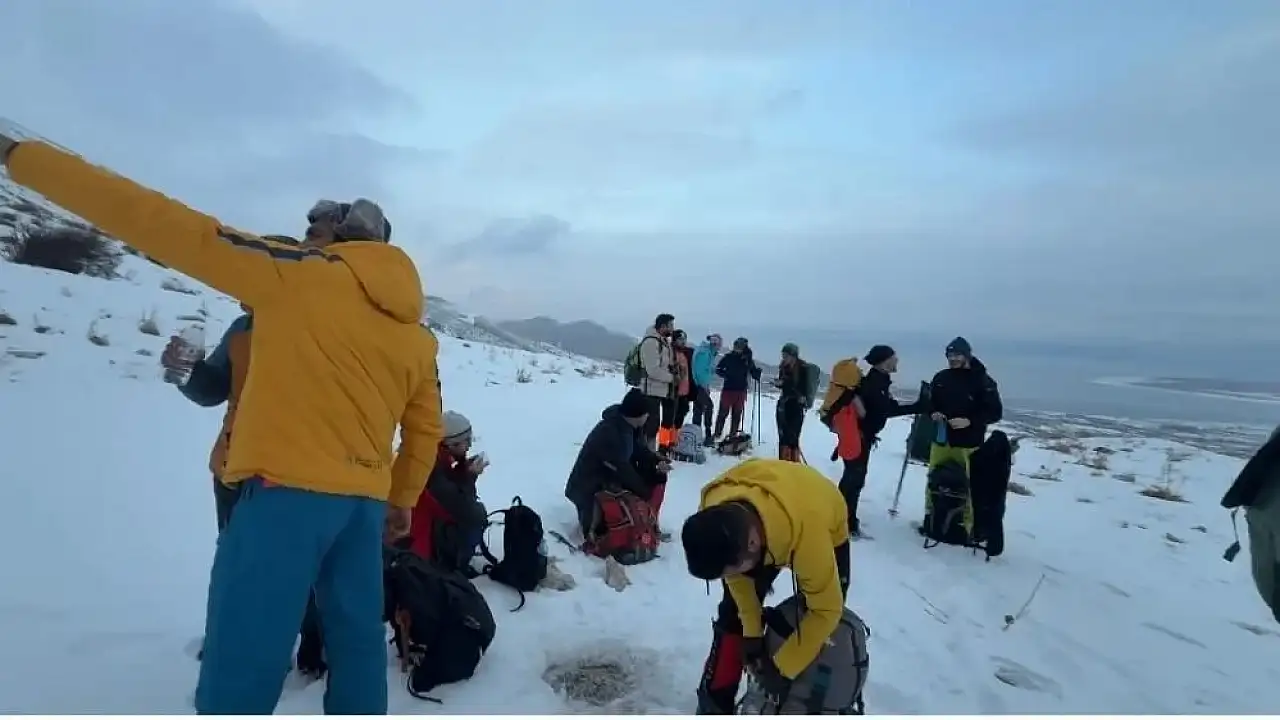Artos Dağı'nda tipi ve fırtına: Dağcılar geri dönmek zorunda kaldı