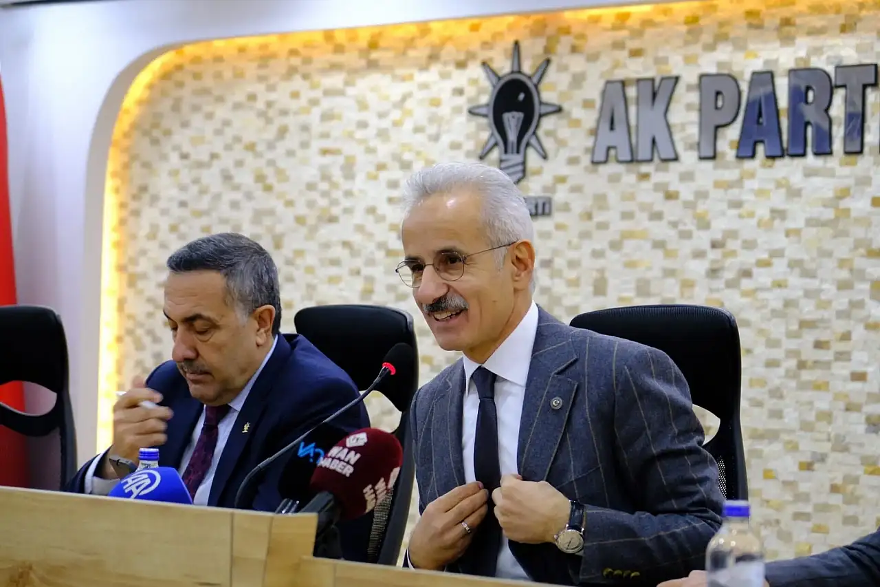 Bakan Uraloğlu'ndan Van temasları… Van çok daha iyi yerlere gelecek