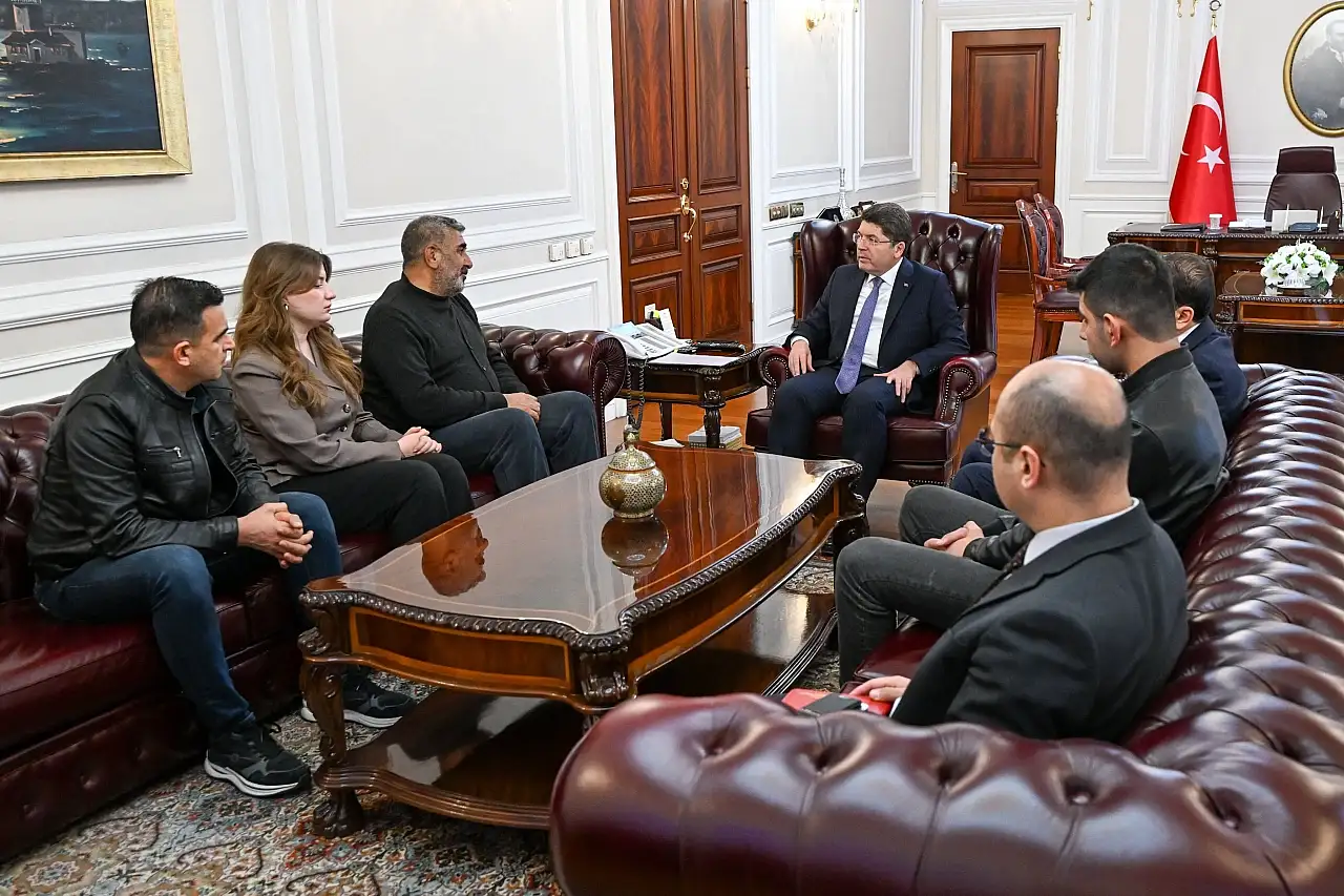 Rojin'in babası Adalet Bakanıyla görüştü