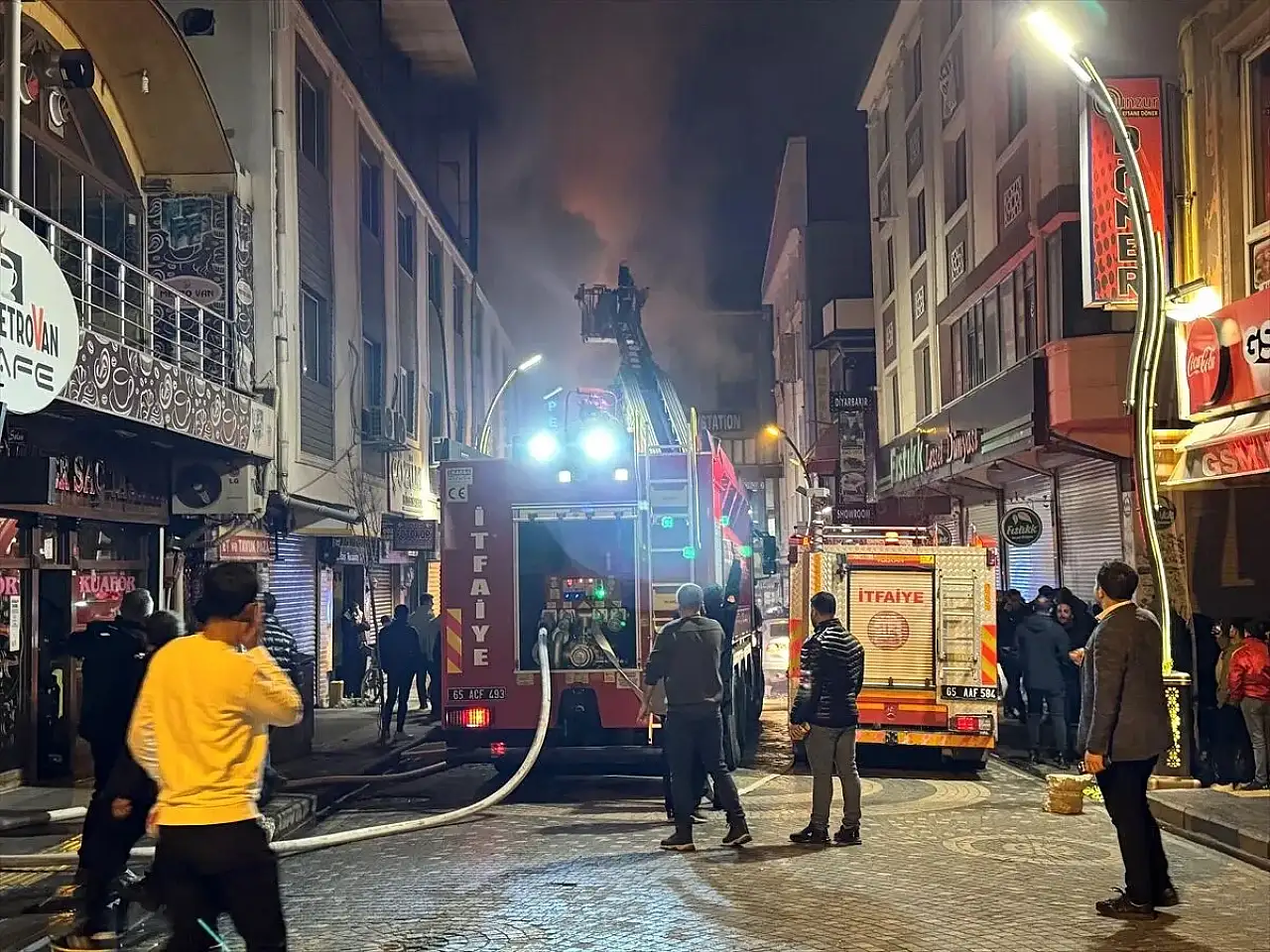 Van'da otelde korkutan yangın!