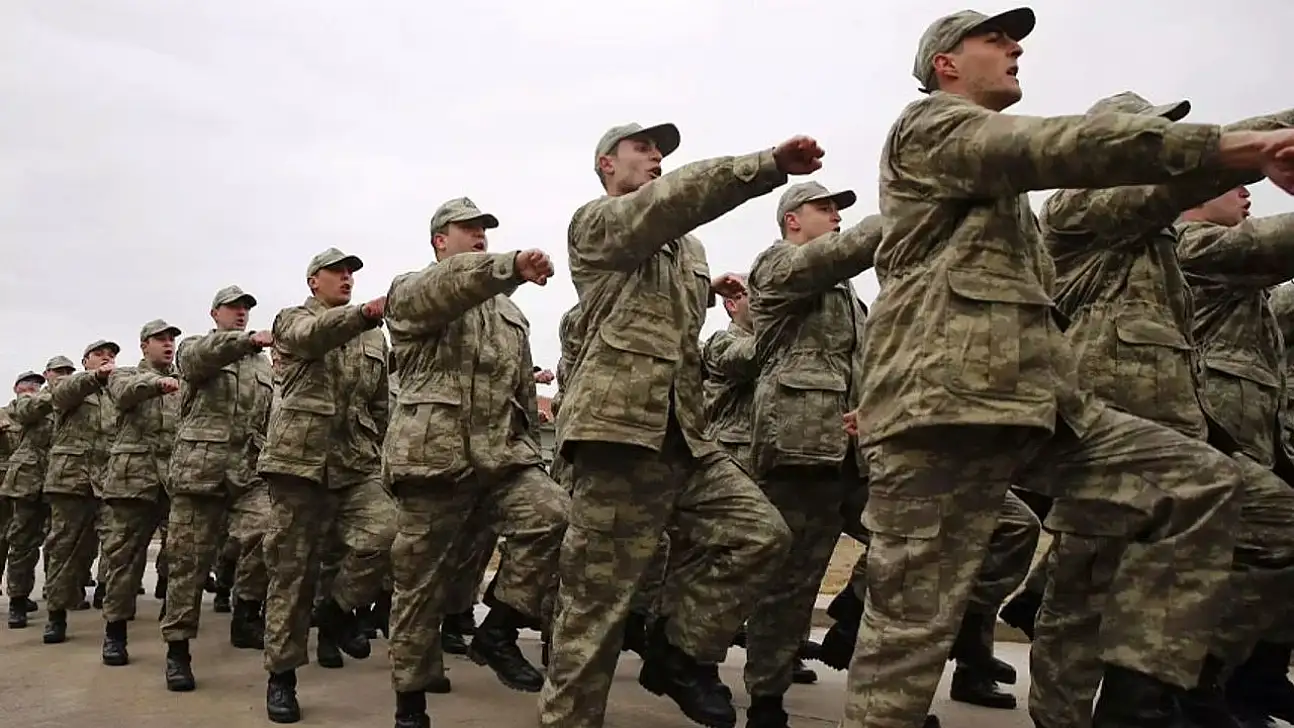 Bakan Güler duyurdu: Askerlikte devrim gibi yenilik