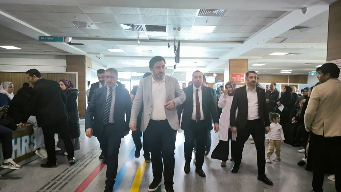 Başhekim Sarıkaya, acil servislerde incelemelerde bulundu