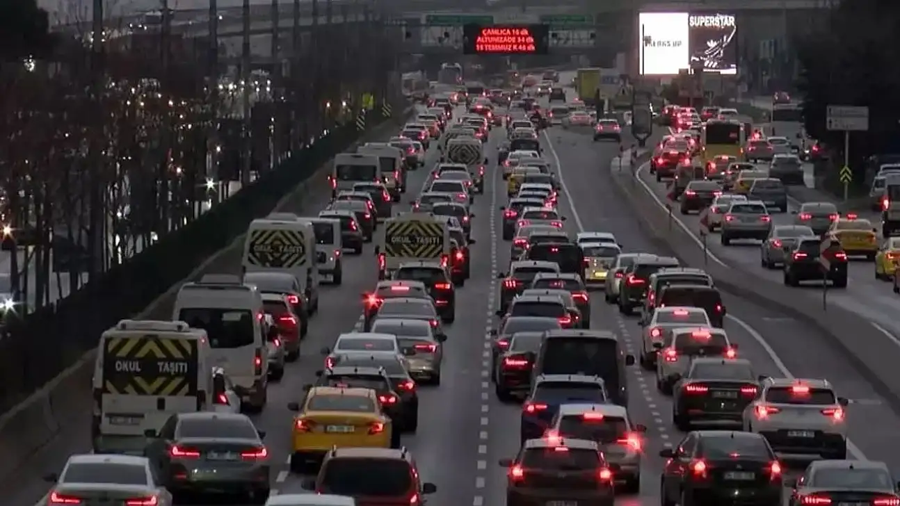 Kış lastiği zorunluluğu 15 Kasım'da başlıyor