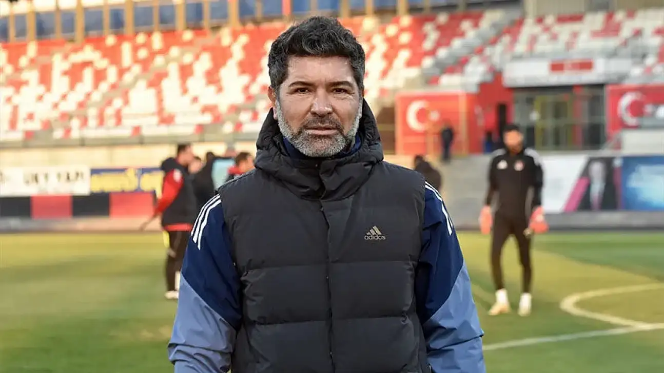 Vanspor Teknik Direktörü Hakan Kutlu'dan Serikspor maçı öncesi açıklama