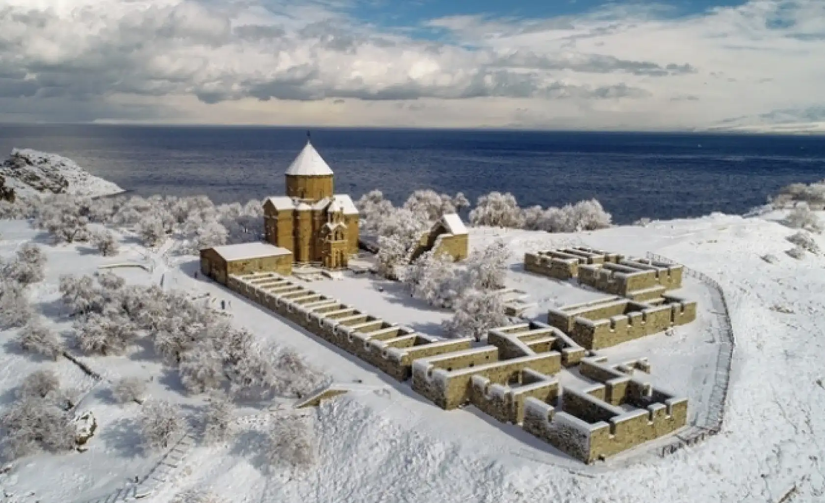 Akdamar Adasında kış...